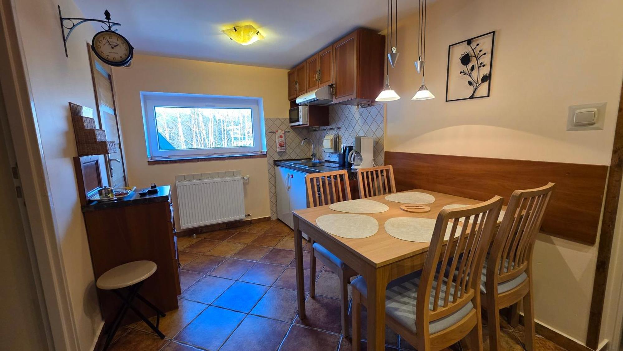 Willa Asia - Apartamenty Szklarska Poręba Rum bild